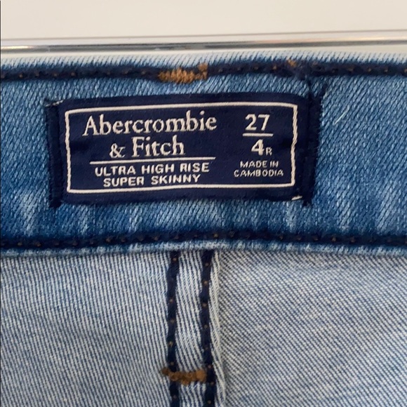 Abercrombie and Fitch ultra high rise super skinny - Picture 2 of 4
